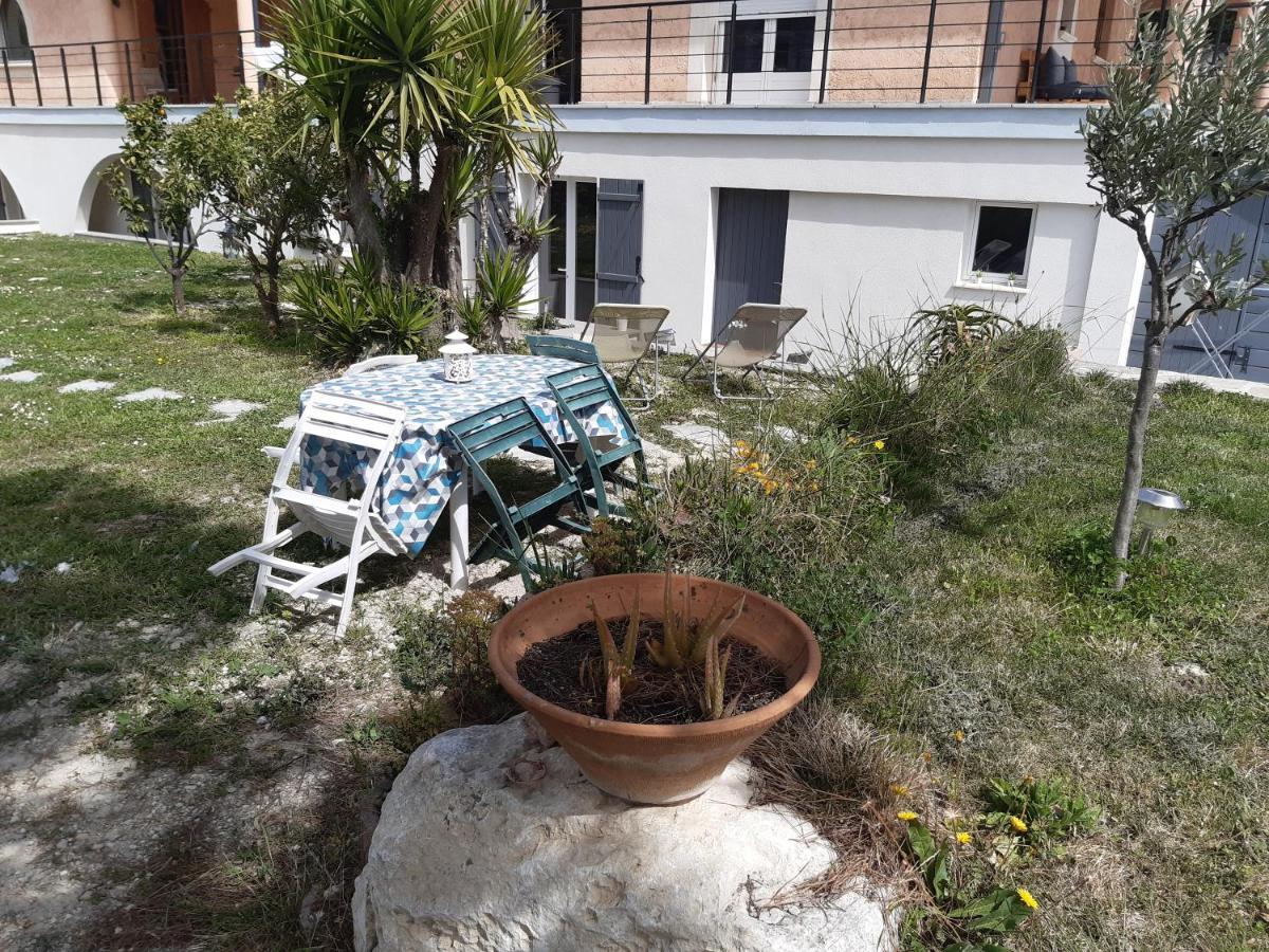 Appartement 3 Pieces Dans Villa Individuelle Falicon Exterior photo