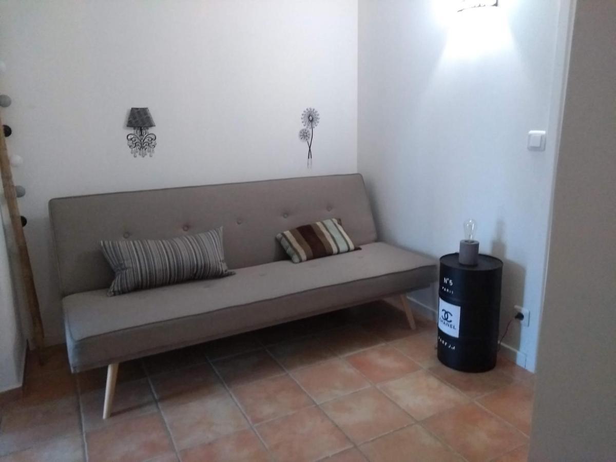Appartement 3 Pieces Dans Villa Individuelle Falicon Exterior photo