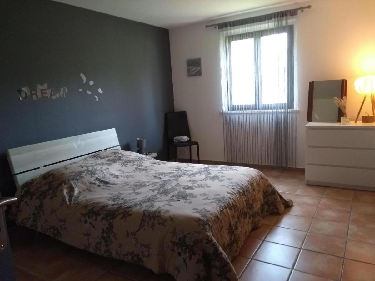 Appartement 3 Pieces Dans Villa Individuelle Falicon Exterior photo